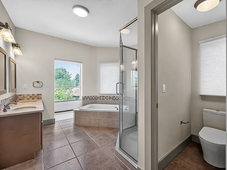 3200 Utica St — Photo 17
