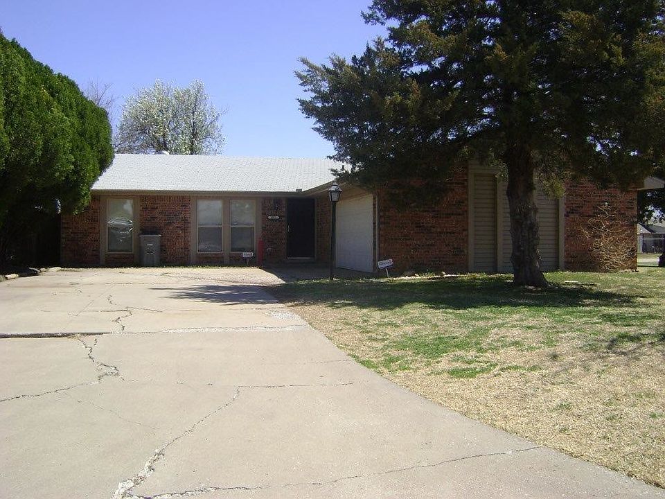 1st image of 1901 NW 64th St