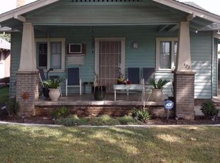 422 W Elm St, Hanford, CA 93230