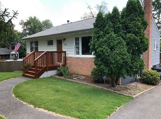 8400 Spruill Dr, Bowie, MD 20720