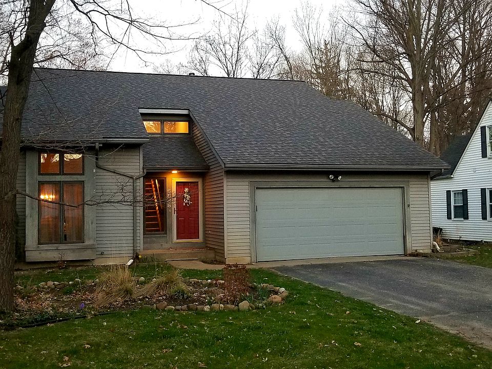 1st image of 6888 Weller Dr NE