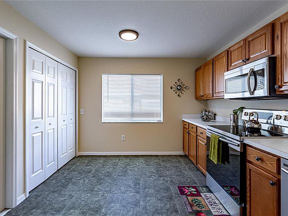 4th image of 515 Sonoma Dr