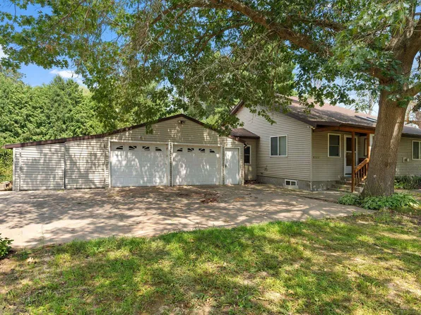 W2632 Fox Ln, Montello, WI 53949