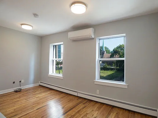 Rented by Compass | media 7