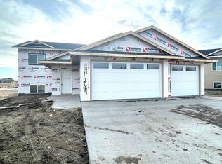 124 Christie Springs Cir, Brookings, SD 57006