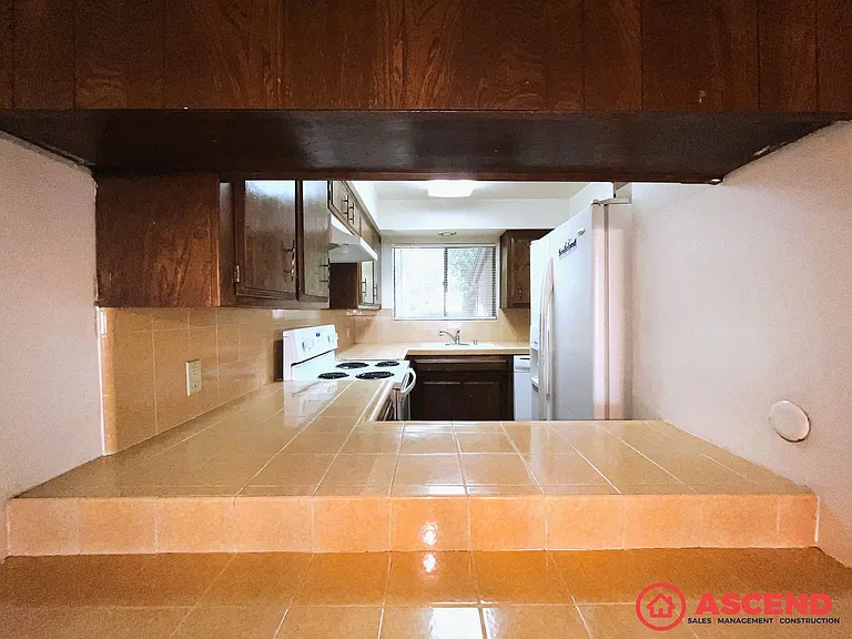 2531 Olive Street — Photo 15