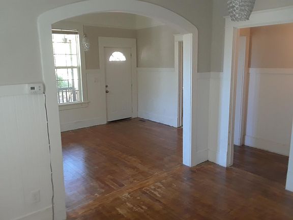 3rd image of 473 Breeze St