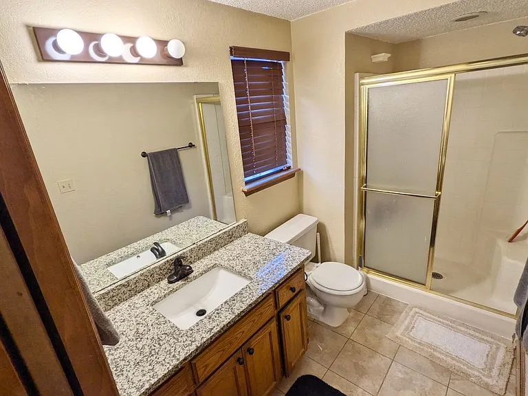 2109 Parkview Dr — Photo 8
