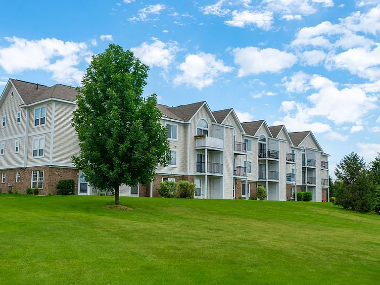 West Hampton Park Apartment Homes — Photo 53