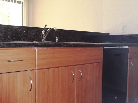 4th image of 760 E Route 66 APT 31