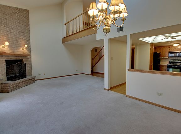5th image of 15702 Old Orchard Ct Unit 2S