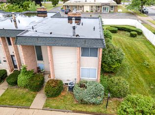 4164 E Saxony Dr SE, Grand Rapids, MI 49508
