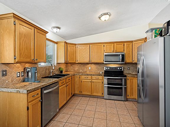 5th image of 6902 S Lynaria Ct