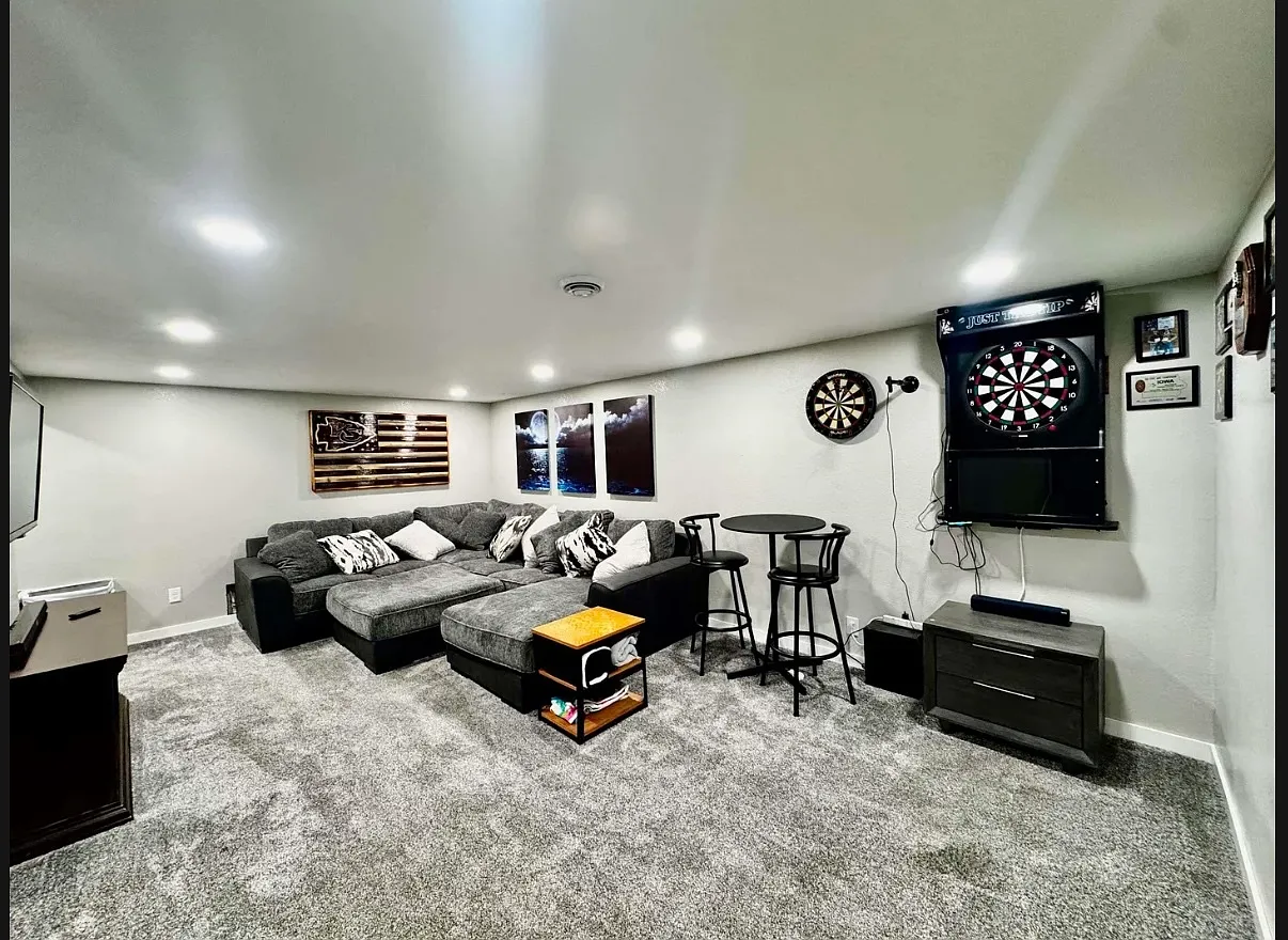 812 West 4th Street - 1 — Photo 4