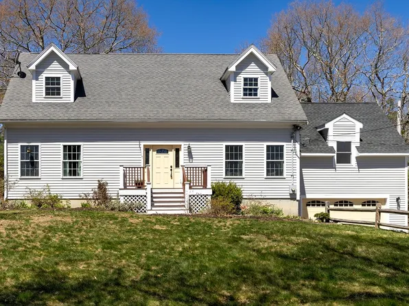 75 Federal Furnace Rd, Plymouth, MA 02360