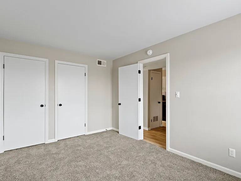 The Prairies Apartment Homes — Photo 33