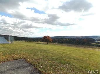 2nd image of 1910 Mahoning Dr E