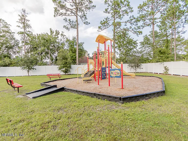 845 Observatory Pkwy — Photo 2