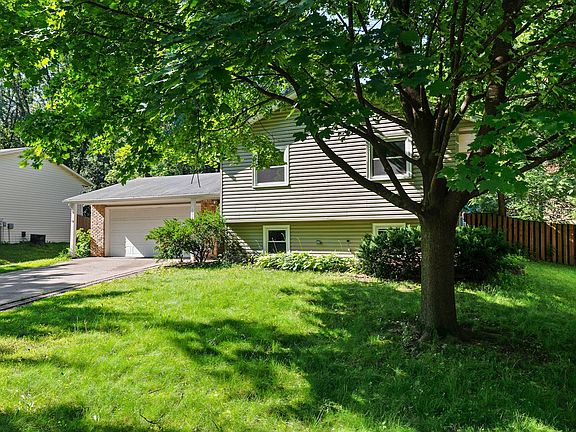 2nd image of 13459 Everest Ave