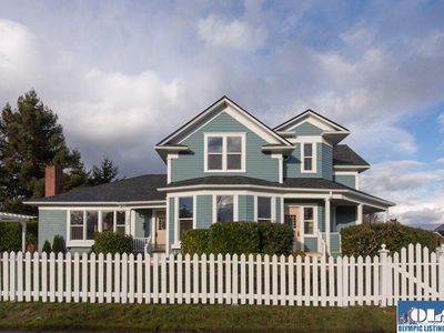 302 S Cherry St, Port Angeles, WA, 98362
