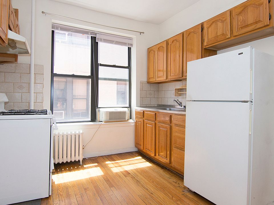 1st image of 22-65 27th St #2
