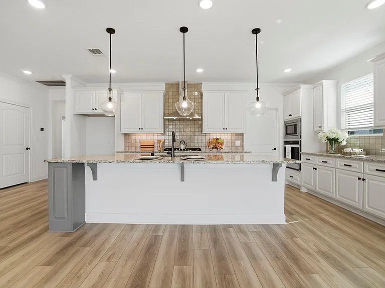 9727 Rockwell Dr — Photo 18