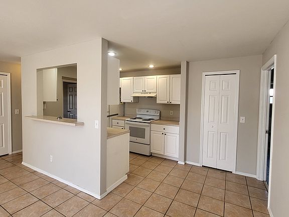 5th image of 3125 Blount St