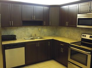 533 Briarwood Cir, Hollywood, FL 33024