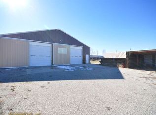 407 Zephyr Ave, Rock river, WY 82083