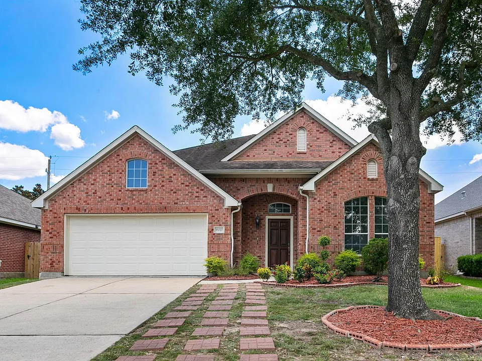 16027 Belleshire Ln