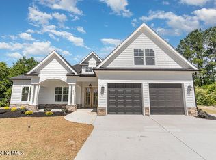 618 Bingham Ct NW, Calabash, NC 28467
