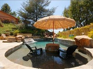 1085 Chalet Cir, Thousand Oaks, CA 91362