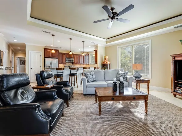 22 Folly Field Rd Unit 2B, Hilton Head Island, SC 29928