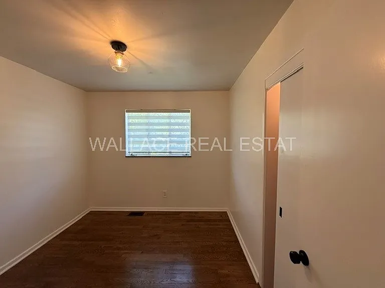 228 Tall Oaks Dr — Photo 11