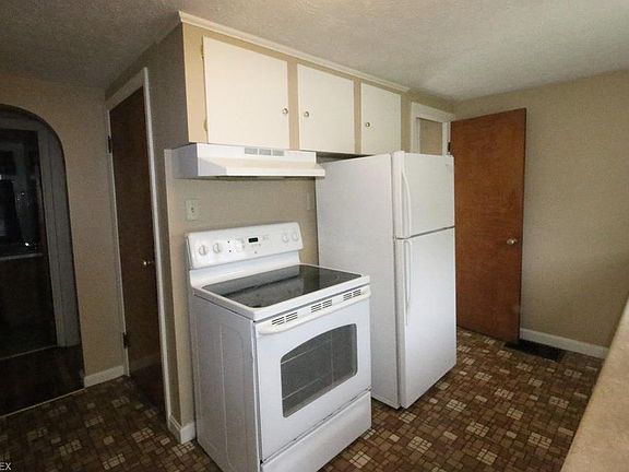 4th image of 356 E Central Ave