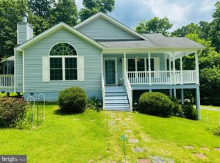 214 Persimmon Dr, Front Royal, VA 22630