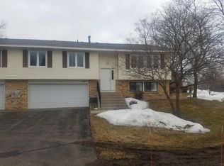 4203 Bridgewood Ter, Vadnais Heights, MN 55127