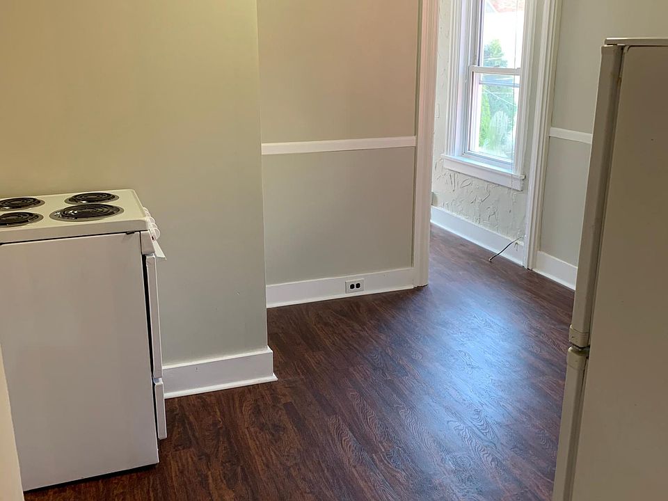 2nd image of 404 W Orange St #3