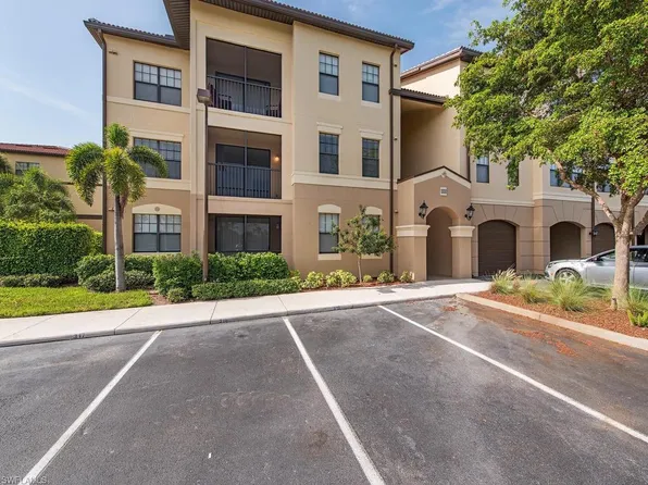 13000 Positano Cir APT 201, Naples, FL 34105
