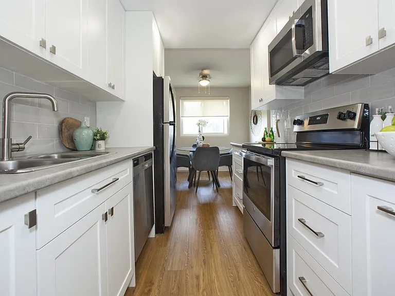19B High St — Photo 1