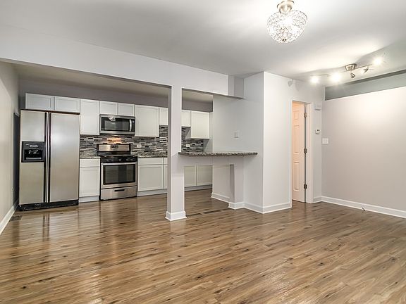 2nd image of 913 N Gael Dr #B