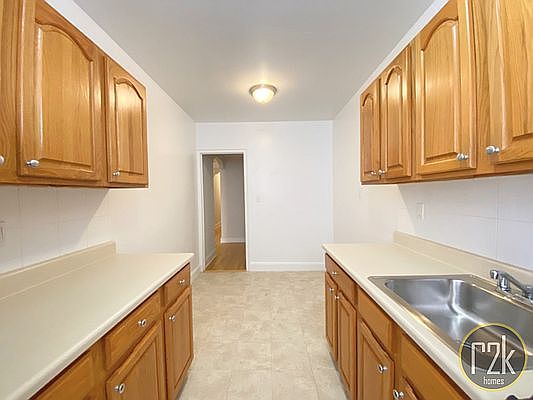 4th image of 44-15 34th Ave #4H