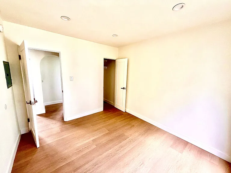 818 Grant St — Photo 30