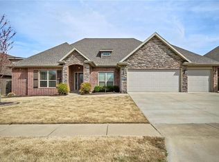 3660 E Lexus Dr, Fayetteville, AR 72764
