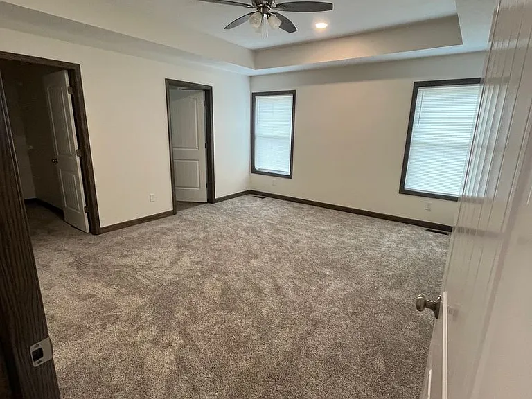 786 Glory Dr — Photo 9