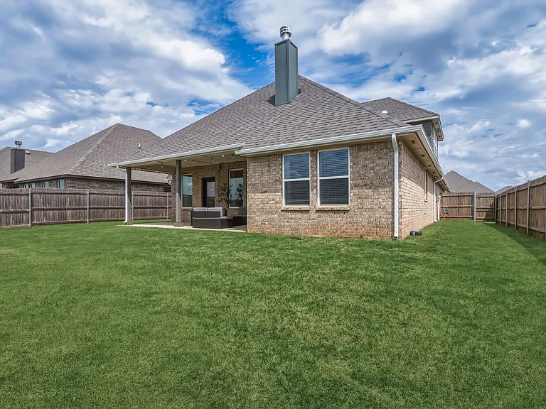 18433 Austin Pl — Photo 44