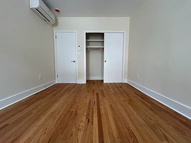 151 E 116th St #4R — Photo 6
