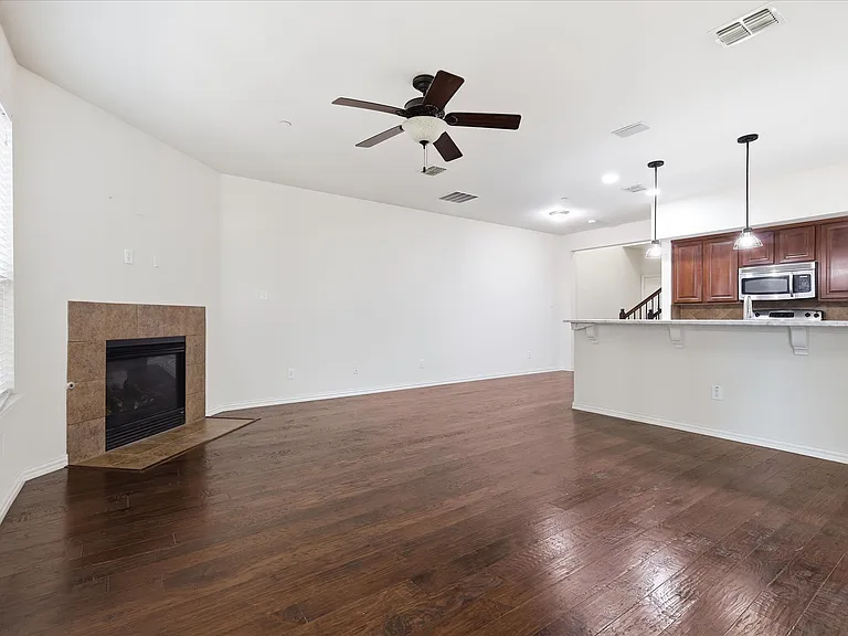 2649 Jacobson Dr — Photo 5