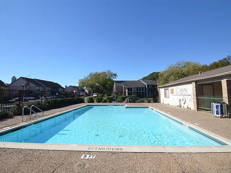 5993 Allday Dr #B — Photo 46