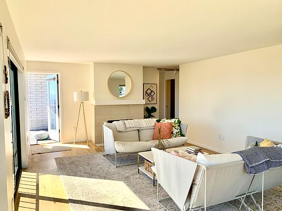4th image of 1001 Queen Anne Ave N APT 302